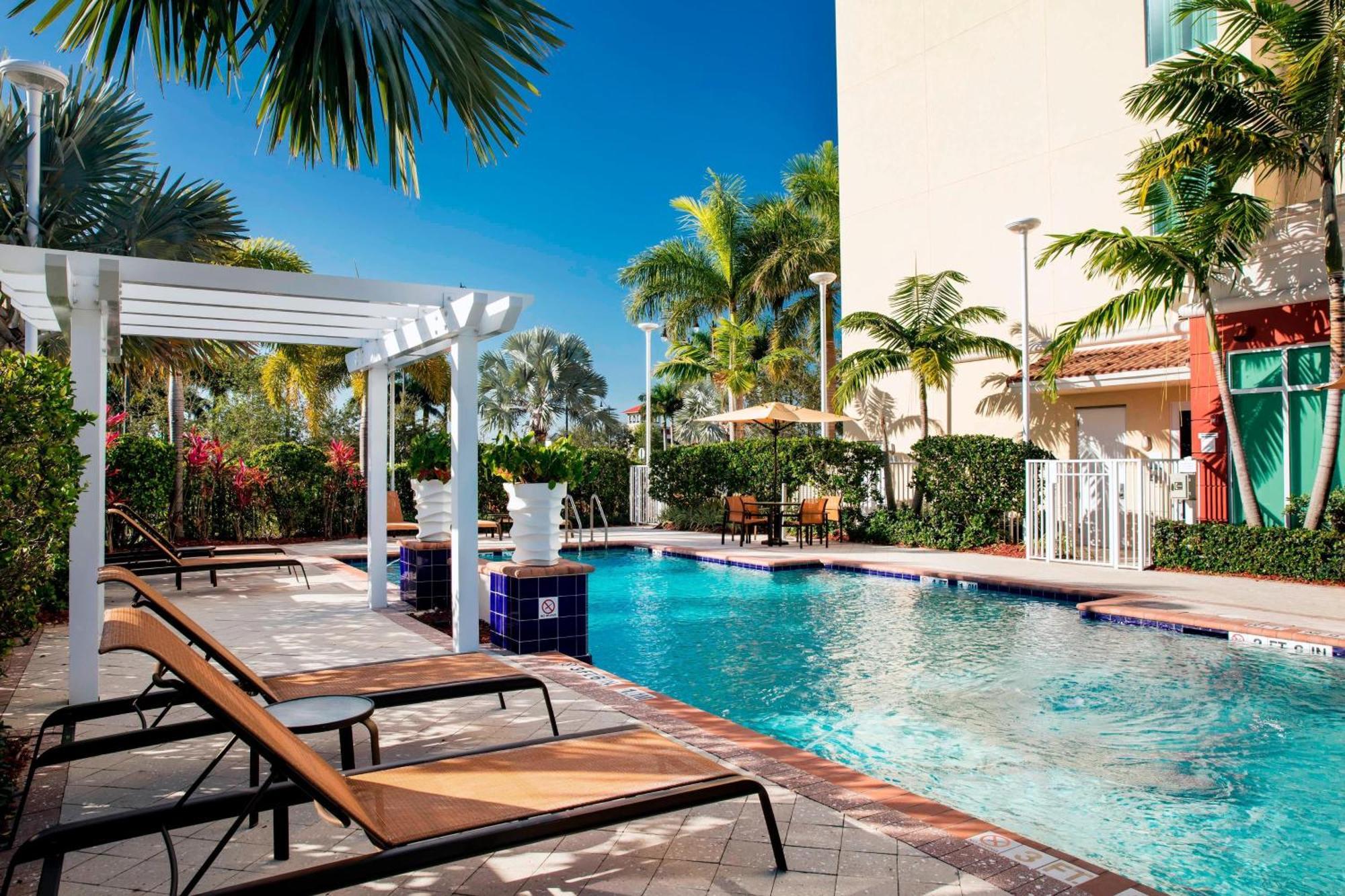 Courtyard By Marriott Miami Гомстед Екстер'єр фото